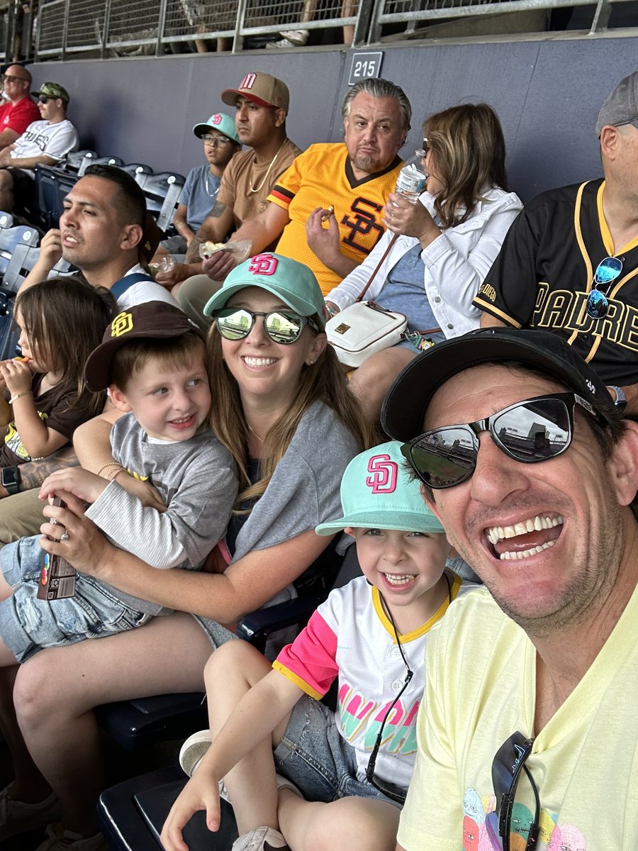 Let’s go pads #BringTheGold