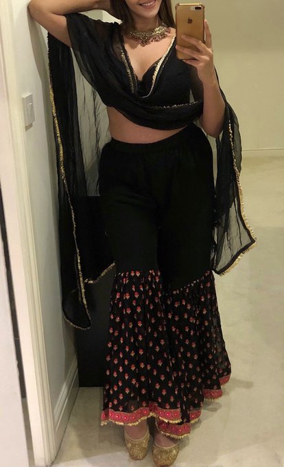 Always dress to seduce...🫦 https://t.co/pMxLCVvuna