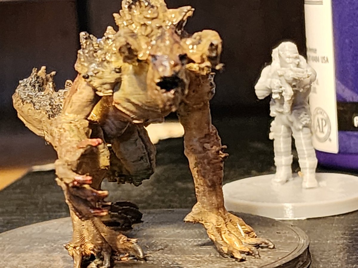 I'm quite happy with how my Deathclaw turned out.