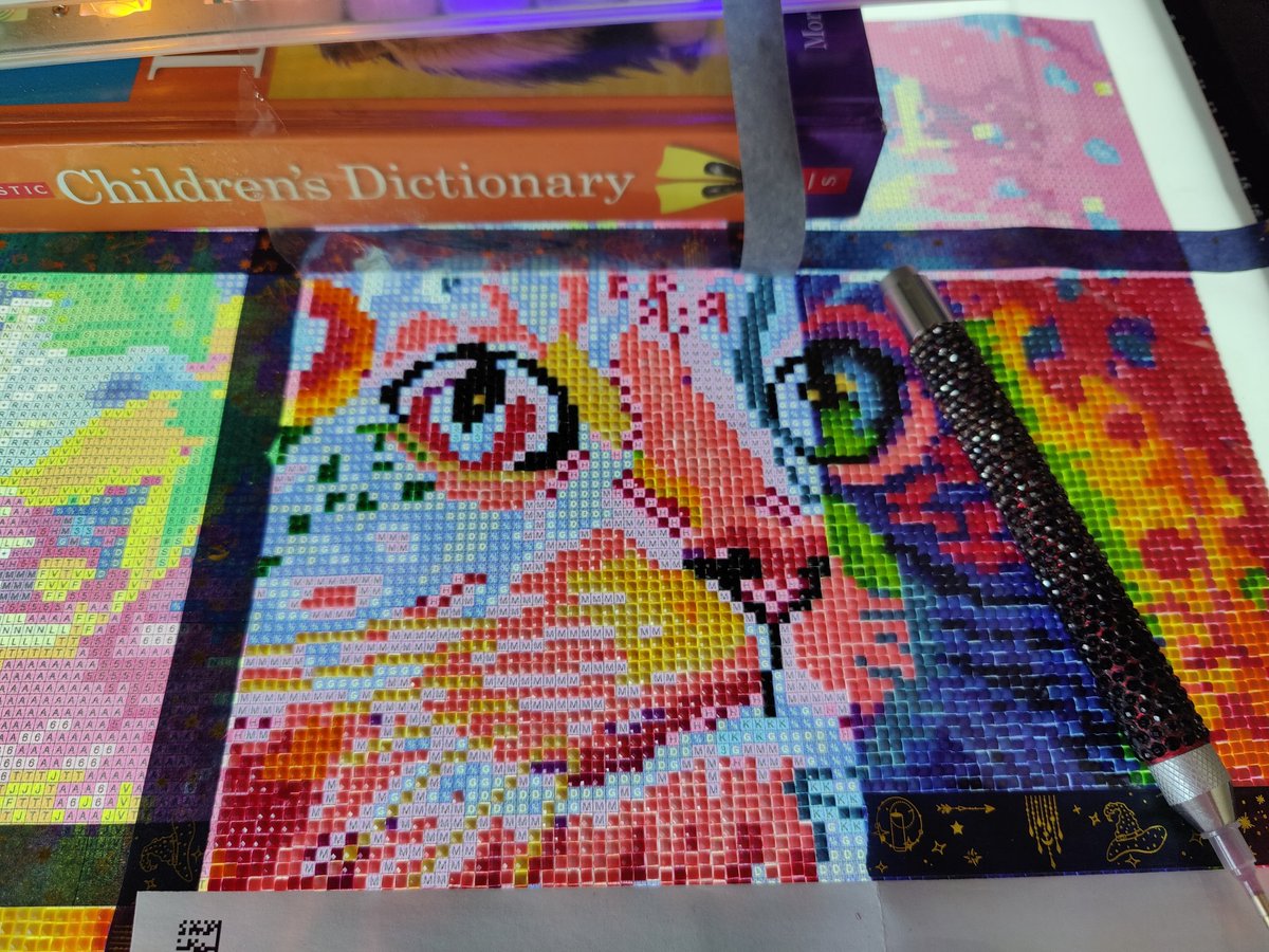 Remember my guess this diamond painting, it's a cat 🐈meow #diamondart #diamondpainting #cat #colorful #forsale #gifts #walldecor #homedecor #ArtistOnTwitter