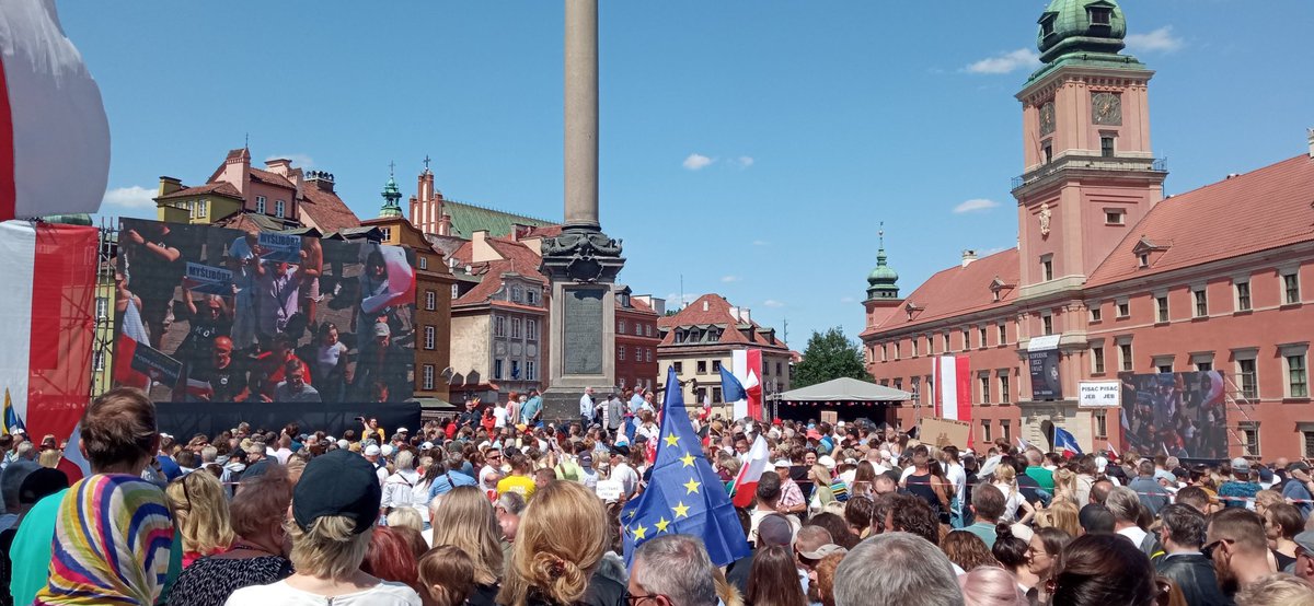 Liczba Turystów Odwiedzających Kraj Rocznie W Holandii Kata Rynka 🇵🇱🇪🇺 on Twitter: "Gromadka turystów odwiedzających ZOO w