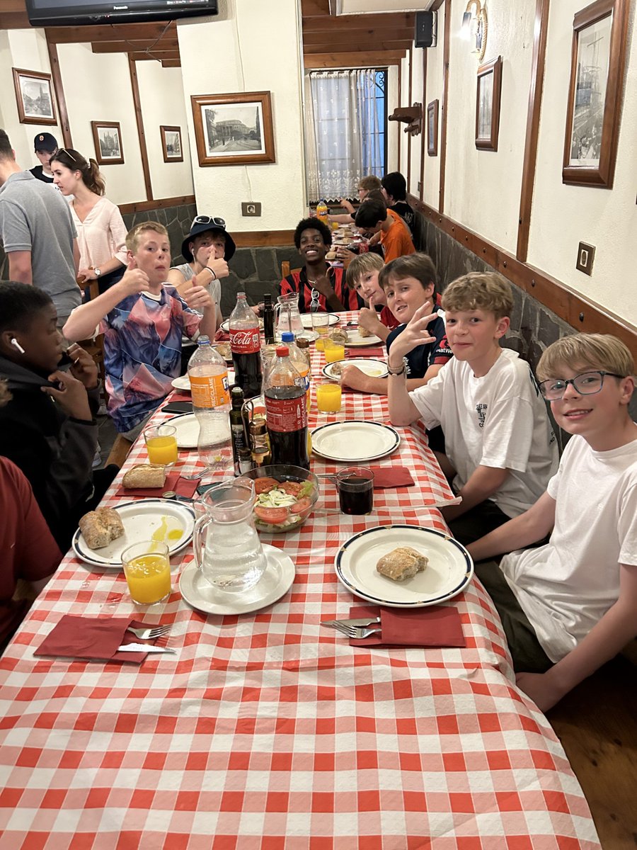 RHS French Dept tweet media