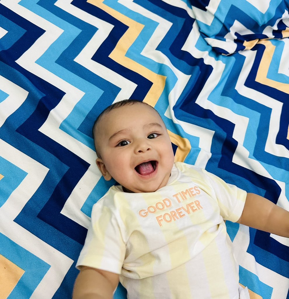 Sowebm's tweet photo. Most happy baby, 
Love you always ☺️ https://t.co/hglKoEEV5K