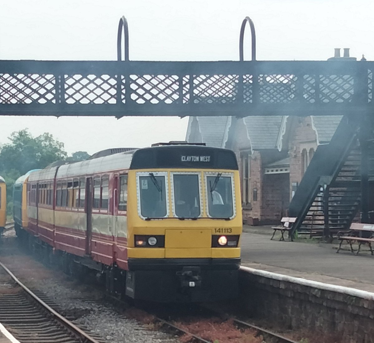 Pacer 141113 at the Midland Railways DMU gala this afternoon, sadly developed a radiator problem and was withdrawn from services before I got the pleasure ☹️
#class141 #Pacer #trains #Midlandrailway #Swanwick #Butterley