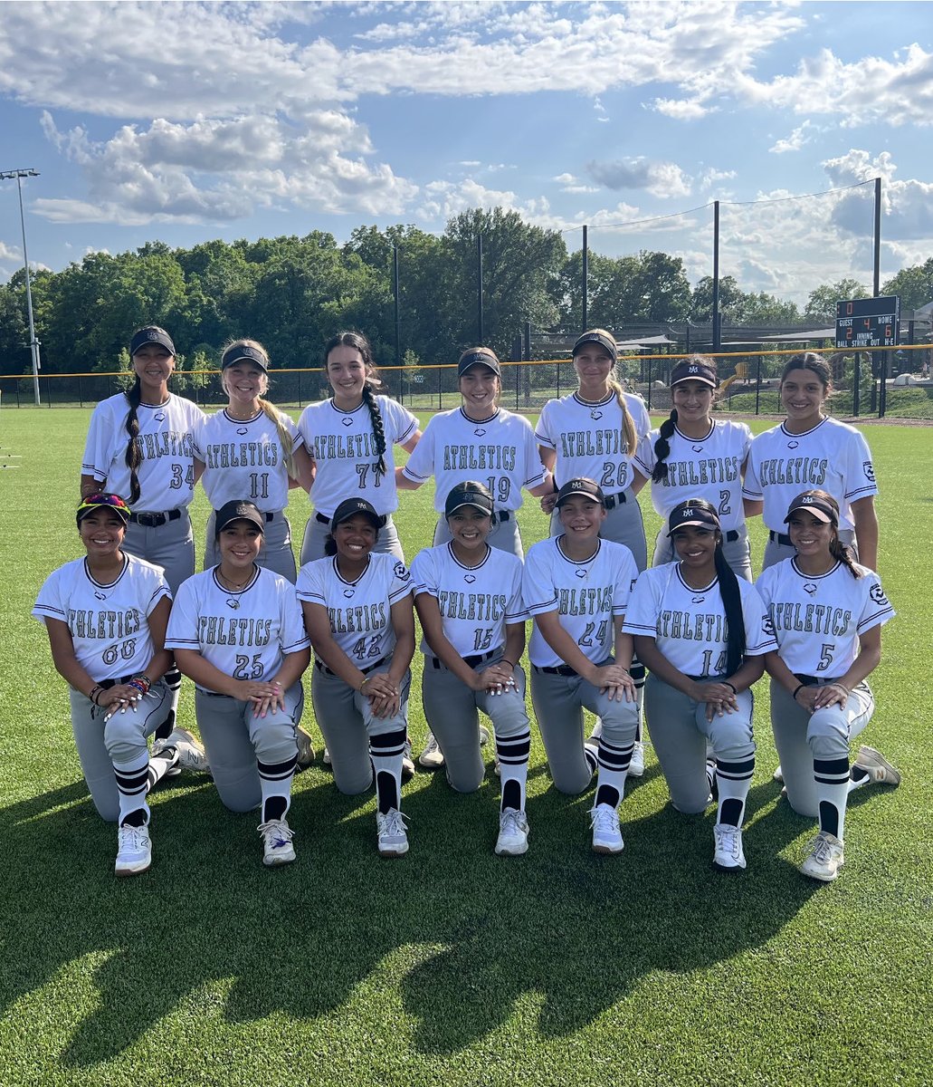 This Group of Young Ladies are very special to me and I believe in every one of them!!! I Truly Love this Team and they keep growing every time we hit the dirt. Colorado IDT ⁦<a href="/BoulderIDT/">Boulder IDT</a>⁩ is next and I’m counting the days already!!! #fAMily #GRIT #LovetheGame ⁦