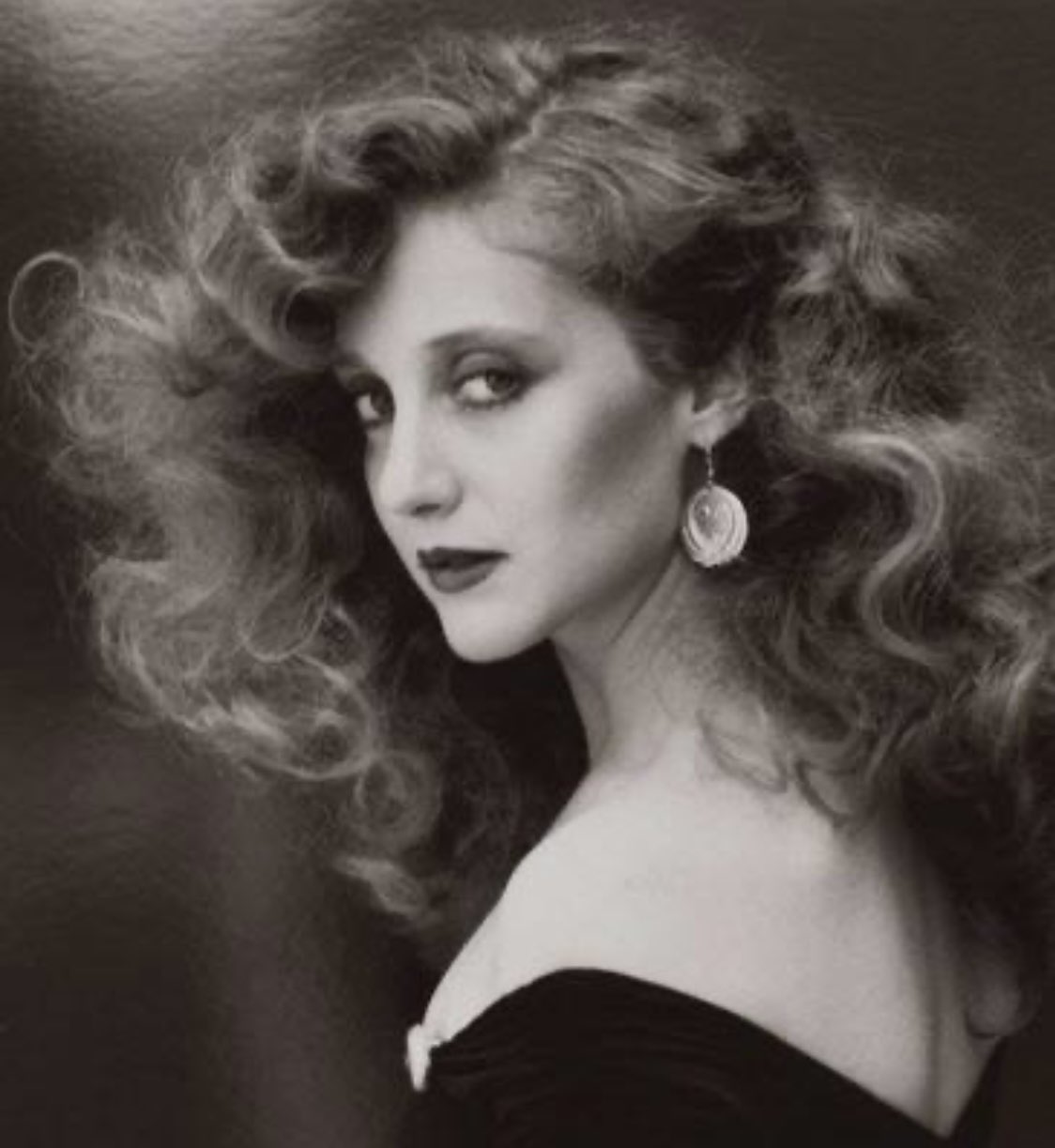 Happy 71st Birthday to American actress, Carol Kane!  