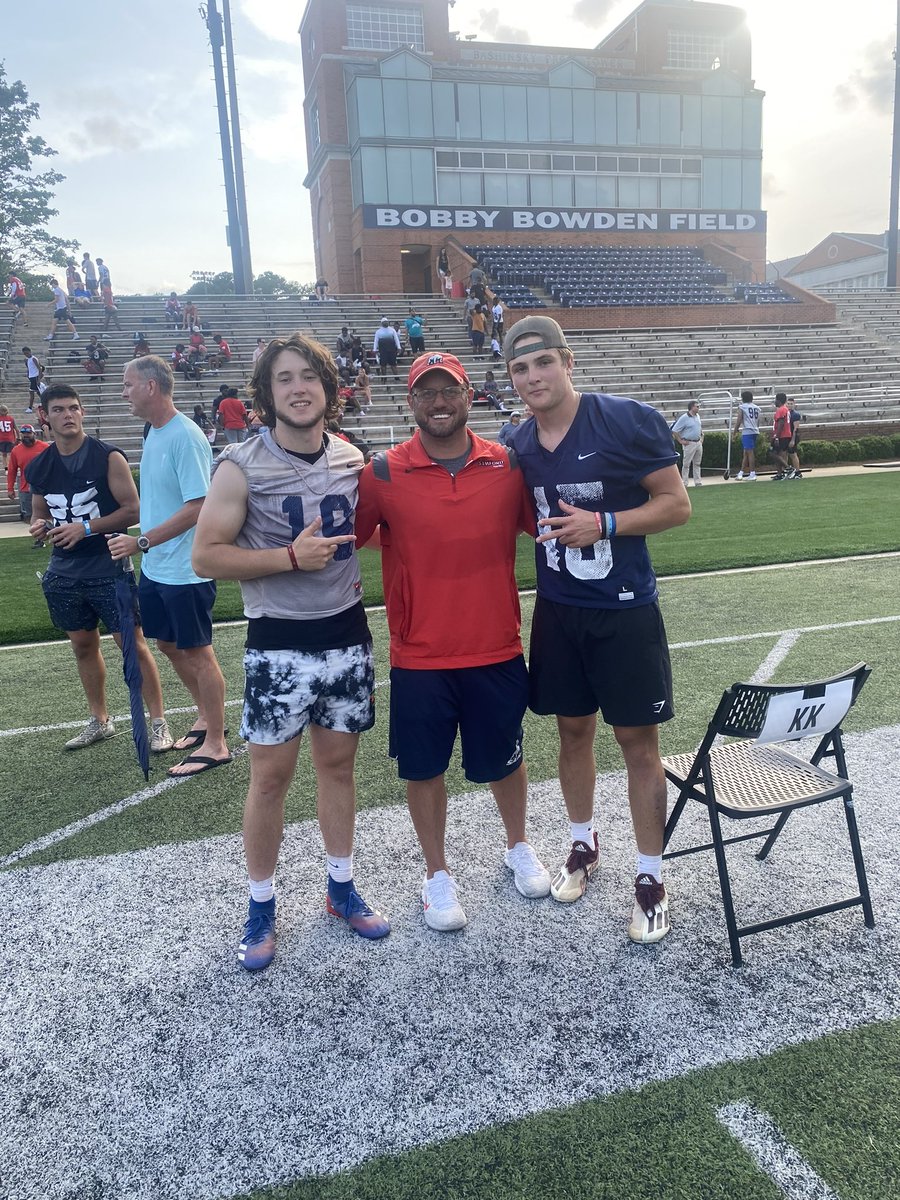 RecruitWestMo's tweet photo. QB1 @BraxtonPeters9 and @walkerletson had another great day this past Thursday @samfordfootball
#WMFootball #RecruitWM #BeGreat https://t.co/LZ3J3HNSgn