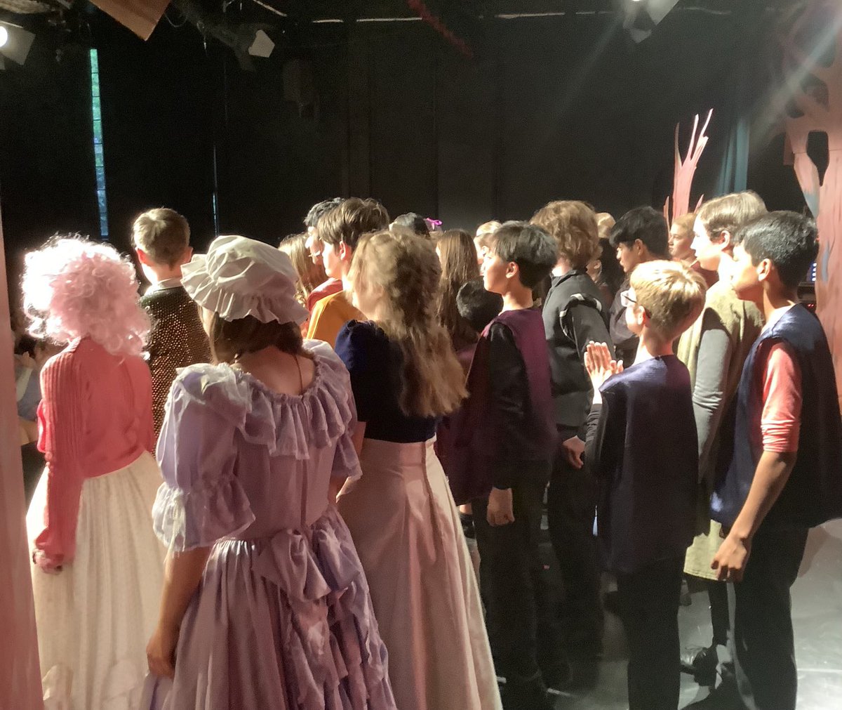 And just like that, it was over. This week, the cast of ‘Beauty and the Beast’ have pulled together to create something greater than the sum of its parts. It has been wonderful to see BD and GD students, in years 7 - 9, supporting each other and putting the production first. 🤩