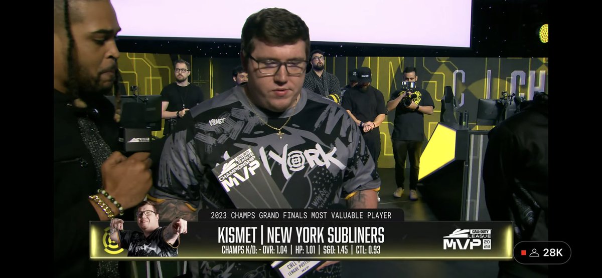 El_Kuecho's tweet photo. @CODLeague HUGE SHOUTOUT TO THE BOYS AND NEW YORK @Subliners BEST IN THE WORLD #StandClear @HyDrAnml @KiSMET6_ @Priestahh @CesarSkyz https://t.co/ehw2Jhgjgw