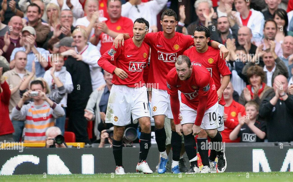 End of thread these are the standards United fans that we used to have there’s a reason why we three peated and went to two UCL finals in this period this was Manchester United sad how the Glazers ruined this retweet this thread if you liked it i would highly appreciate it