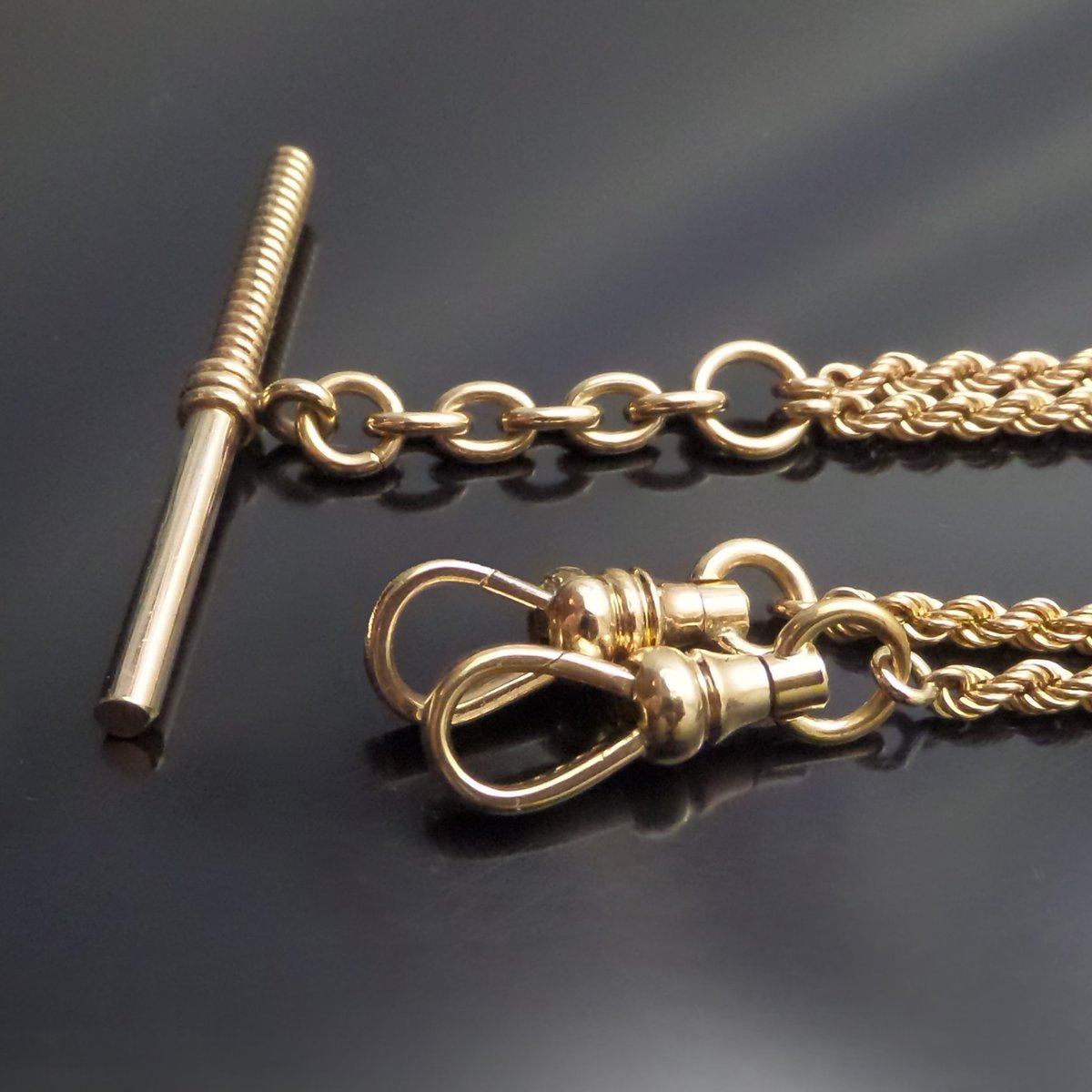 YearsAftercom's tweet photo. Antique Victorian 16" Watch Chain Necklace for Men and Women
https://t.co/Sv8uAKjcvZ
#watchchains #victorianchain #YearsAfter #pocketwatches #watchchainnecklace #albertchain #antiquejewelry #menschains #womenschains #watchfobchain #victorianjewelry #locketchain #etsyseller https://t.co/YTE0VkPKnl