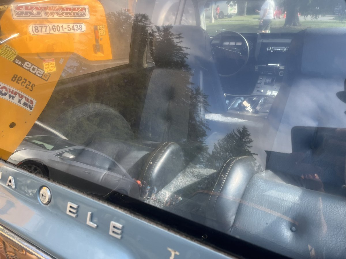 brettskeeee123's tweet photo. Just saw this 1 of 1 General Electric “Centennial Electric” concept car from 1979 just sitting outside at the Saratoga Performing Arts Center https://t.co/3dfHwaXiGg