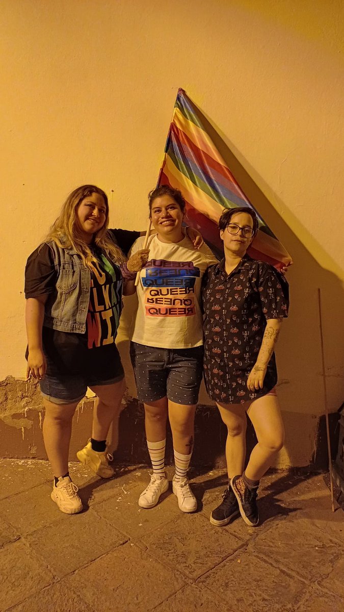 Reals_artwork's tweet image. Gracias por existir y resistir 🌈🏳️‍🌈 fue un gran día ✨#prideqro