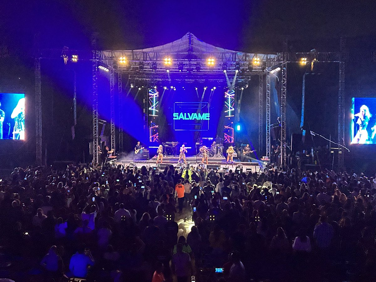 ConectaPachuca's tweet photo. Sentidos Opuestos, JNS y María José realizaron su presentación en la Plaza de Toros “Vicente Segura” con gran éxito ante cientos de personas que se unieron para corear y bailar al ritmo de sus grandes éxitos.

Síguenos en Instagram para más contenido #ConectaPachuca https://t.co/sAyX3JCQ8F