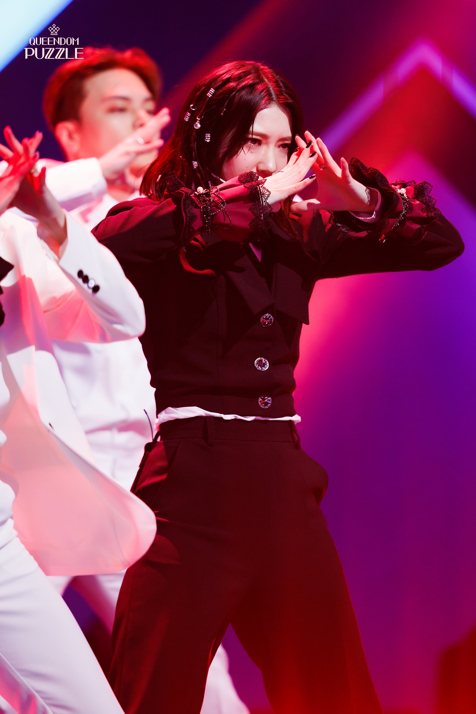 Fy82Dn_aUAUQDkV