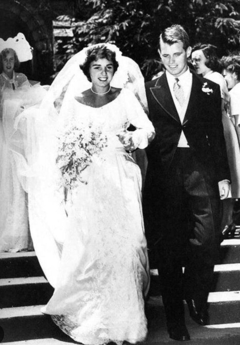 KerryKennedyRFK's tweet photo. June 17, 1950 my parents wed . They were so very happy together, through triumph and disaster. https://t.co/VerpJXJBwg