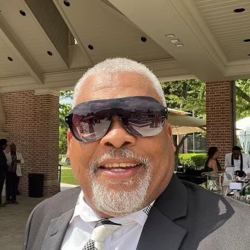 JamesMoe2000's tweet photo. R.I.P. Mike Crawford… the basketball world will truly miss you! https://t.co/32WRtFgsL5