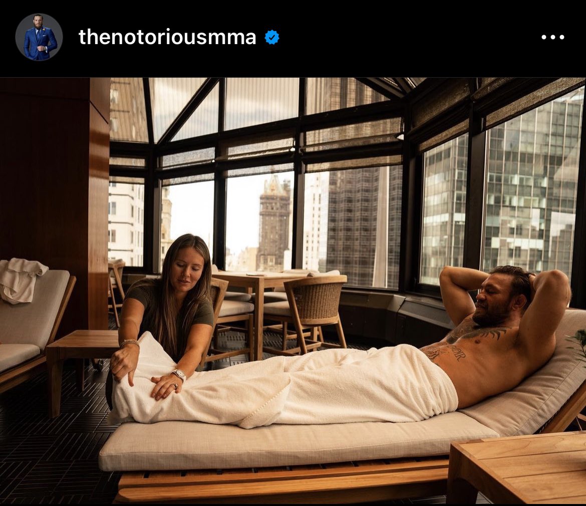 ᕋOO⅃ tweet media