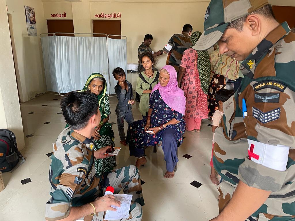 A medical camp was organised by #AirForce Station Naliya at Bhanada Village which was affected by #CycloneBiparjoy. A total of 61 patients with various ailments were treated in the camp. Clean drinking water was also provided for averting water borne #diseases.