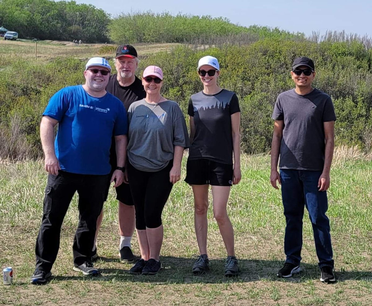 sasktelpioneers's tweet image. Thank you to the  #SaskTelPioneers for sponcorship, and #volunteering at River Ridge Trails!! 👏
#makingadifferenceinourcommunity