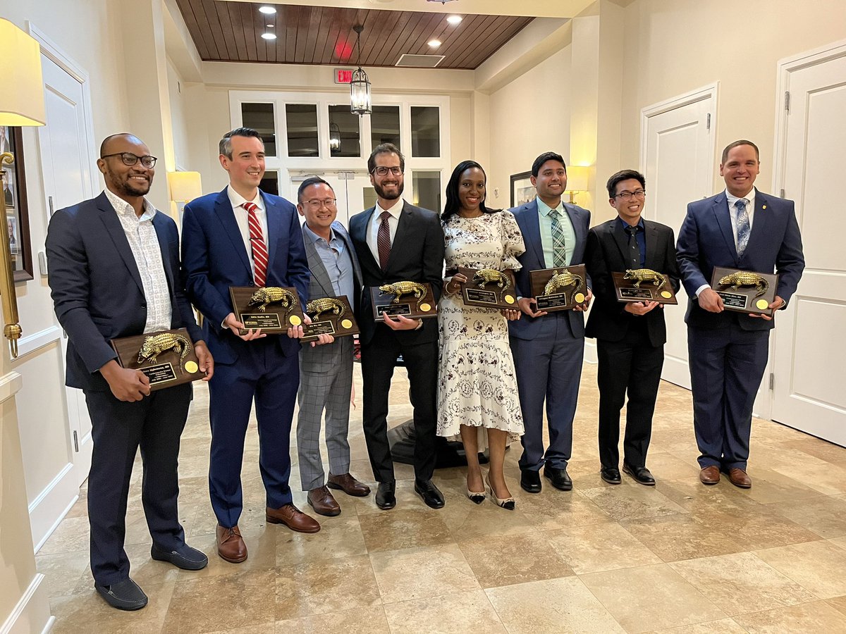ufjaxcards's tweet photo. Congrats to our cardiology graduates!! They will go on to do wonderful things. Big thanks to our faculty and program assistants for teaching our fellows and making sure things run smoothly. @UFHealthJax https://t.co/lTgU3aIWZo