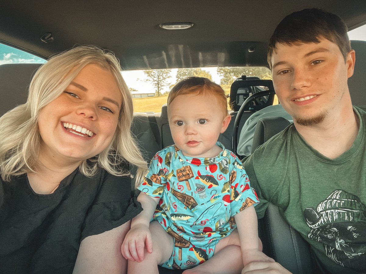 ashton__henson's tweet photo. Happy 1st Father’s Day, @tjs_cousin. We love you and are so thankful you are ours! https://t.co/nNEy4xy7WH