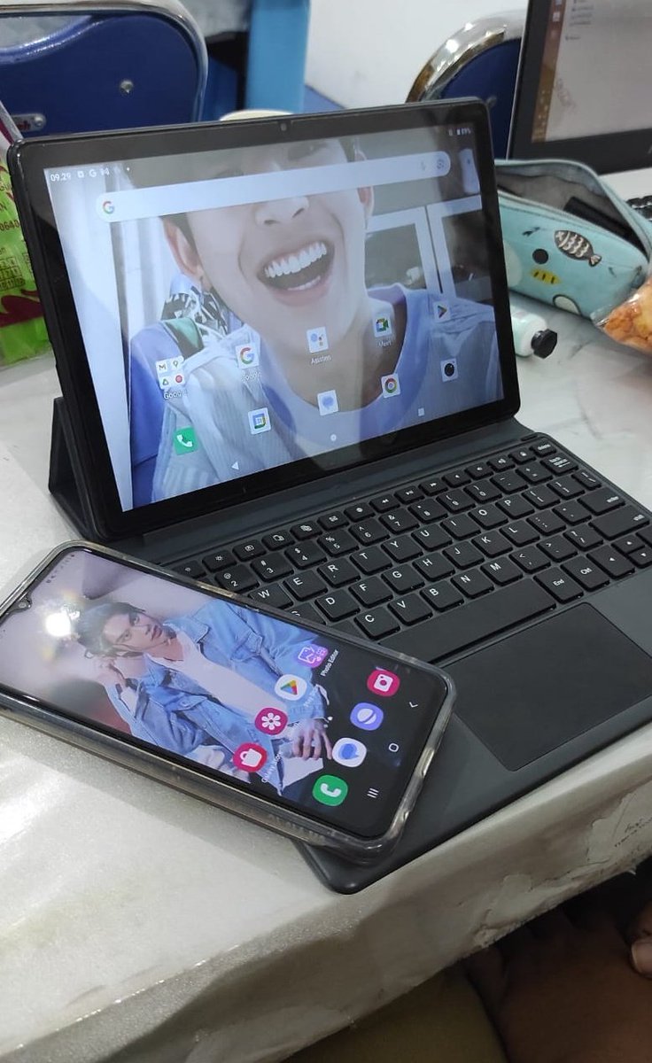 Senin pagi, workshop ditemani duo ganteng <a href="/bbrightvc/">bright</a> dan <a href="/mmarkpkk/">ภาคินผู้ชายปอนปอน</a> 
#bbrightvc #mmarkpkk