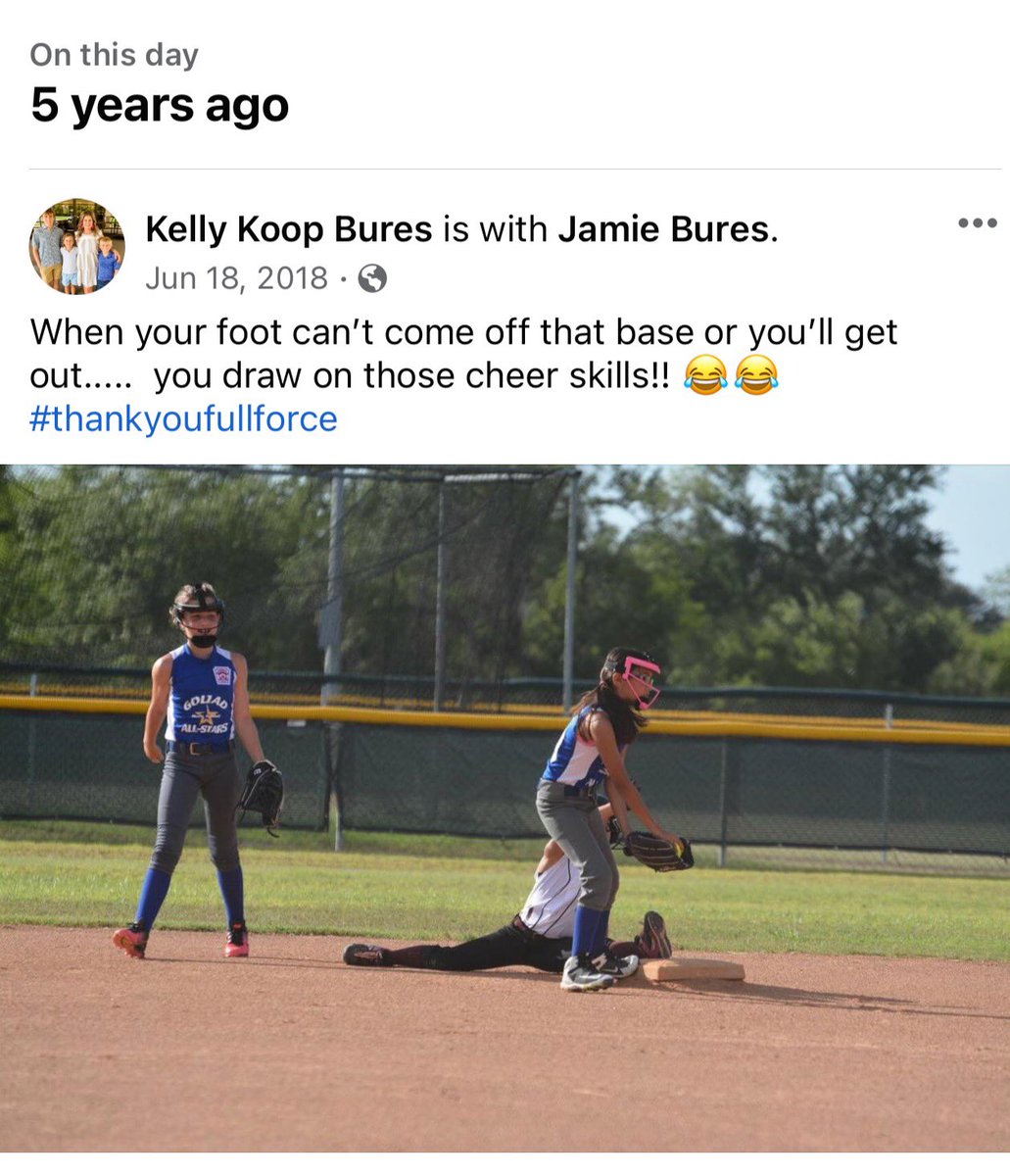 halliebures's tweet image. My mom sent me this gem. 😂🤌