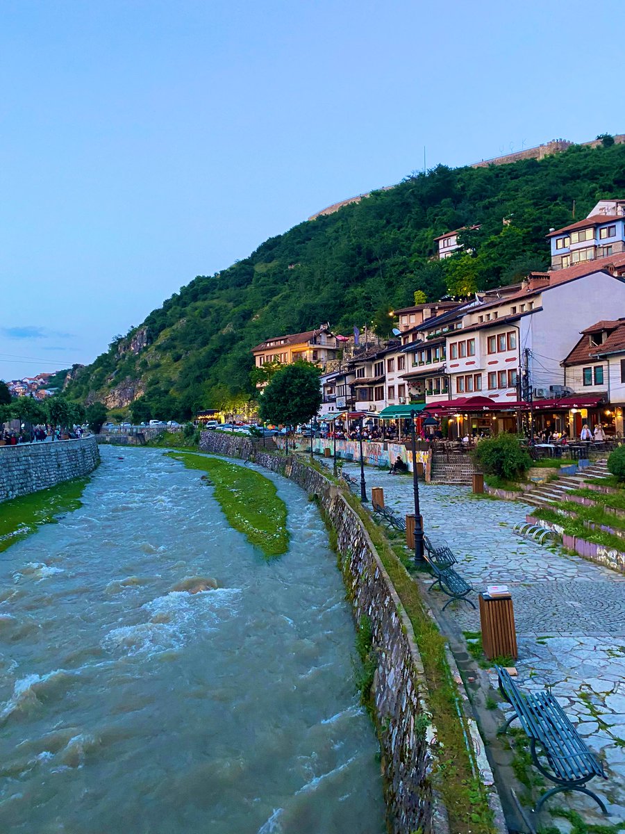 mavigokyuzu9's tweet photo. öylece çıkıp gittiğim kent 🫶🏼❤️‍🩹 #prizen #Kosova https://t.co/W3GMlUmp7C