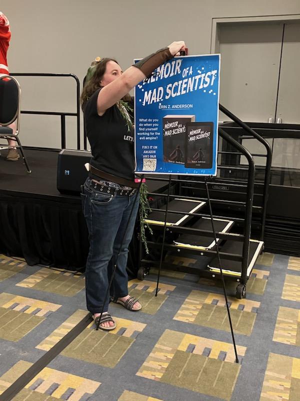 Had a great time at the <a href="/DugongsD/">Dugongs and Sea Dragons</a> panel <a href="/AwesomeCon/">Awesome Con</a>!!!