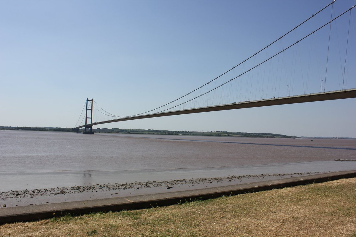 youtu.be/sdWISBiSJsI

#HumberBridge #Humberside #Hessle #WhitingMill #Hull #YorkshireWoldsWay #RiverHumber #Humber 

#DronePic #DroneFlight #DroneVideo #DroneShots #DroneSnap #DroneShow #DroneFootage #DronePhotography #DroningYorkshire 
#CommentLikeSubscribe