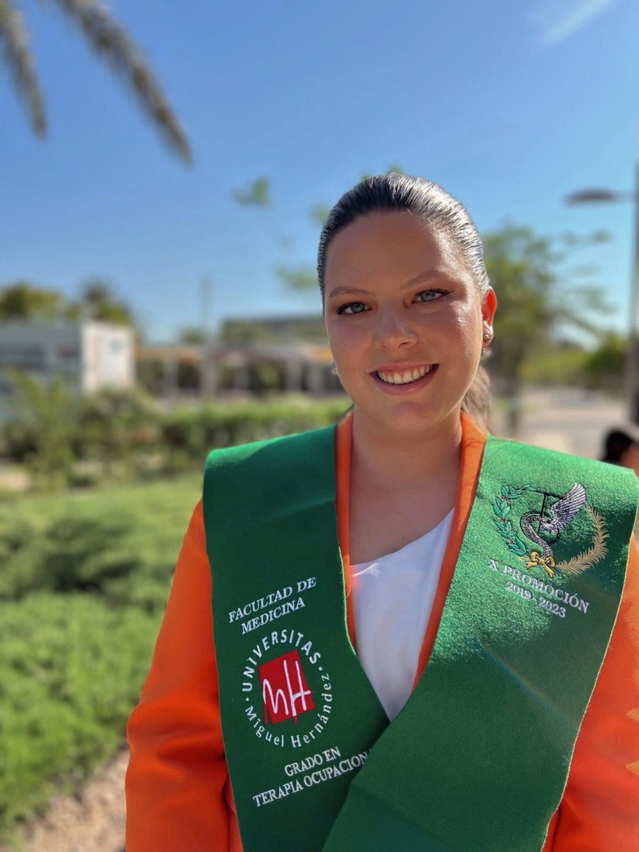 laura_pb4's tweet photo. Feliz y orgullosa ✨🎓👩🏼‍🎓🧡 https://t.co/TbdS0cL0Wb