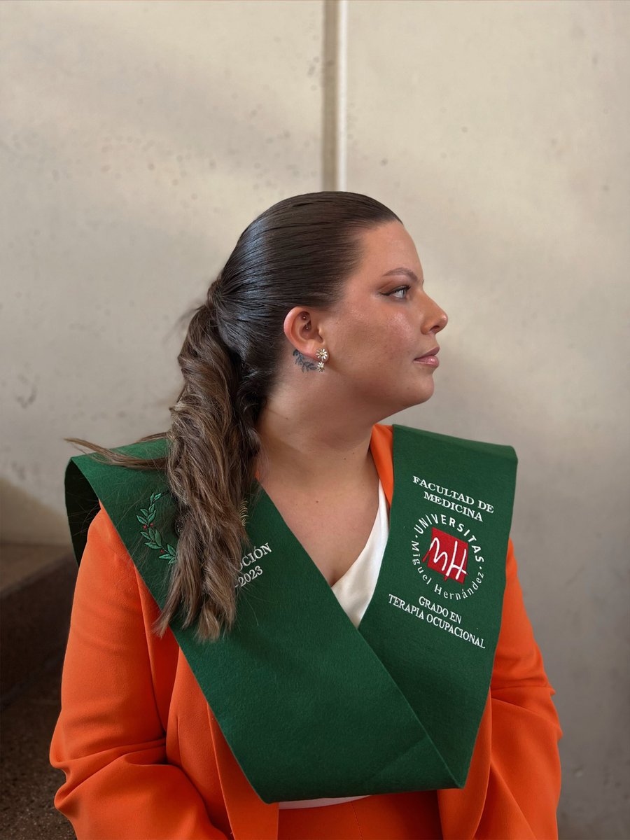 Feliz y orgullosa ✨🎓👩🏼‍🎓🧡