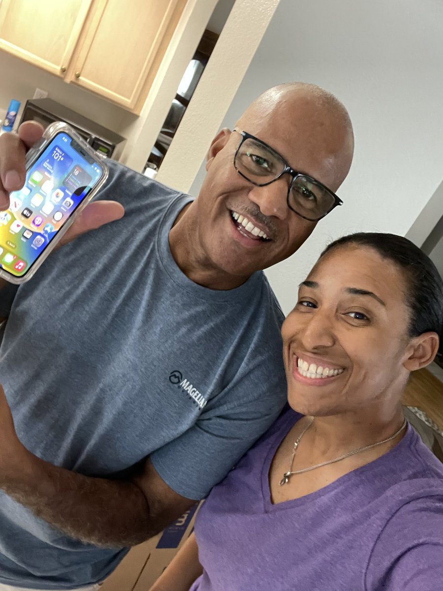 ChristinaJamer4's tweet photo. Happy Father’s Day to all of the dads out there. Mine is the best though. Finally got him something he wanted & he was surprised. He usually gets the hand-me-downs when it comes to phones, so figured had to give the old man something new & nice. #nomoreandroid https://t.co/dFM35nVDjC