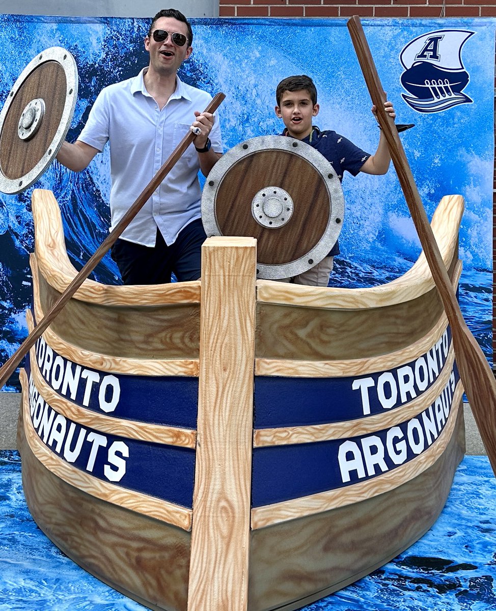 Dapper_Tux's tweet image. We came we saw, we conquered! @TorontoArgos Championship rings acquired!

#PullTogether #Toronto 🌊 🏈