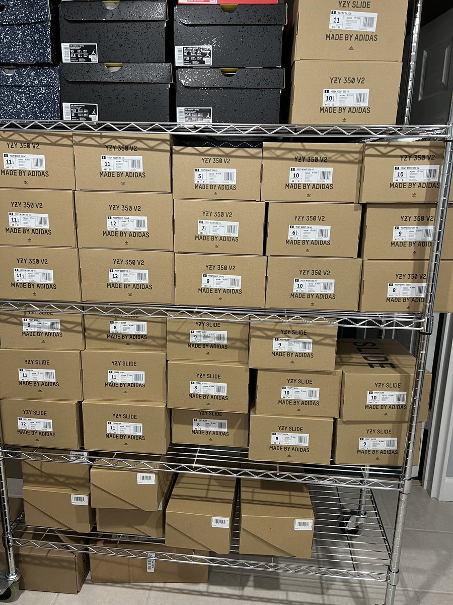 Glad to be back <a href="/OsirisRaffleBot/">Osiris Raffle Bot</a> 
Still waiting on a few more slides📲📲