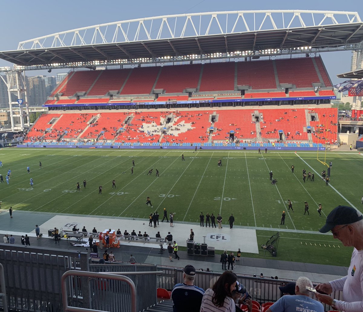GalliEsp's tweet photo. Our view tonight. #Toronto #Argos @TorontoArgos https://t.co/CNkdoNV2cX
