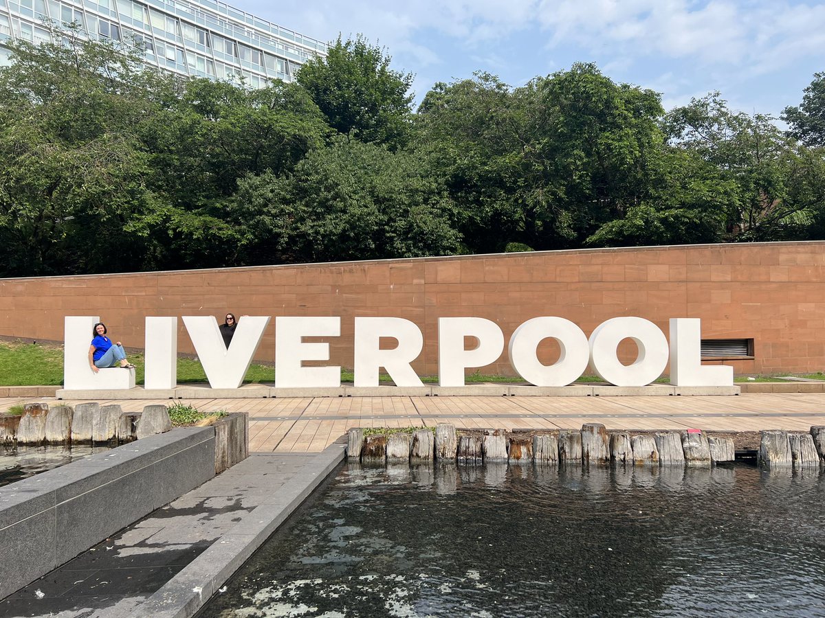 Victoria3Bandy's tweet photo. Always love visiting my best friend in Liverpool 
Such a beautiful city ❤️ https://t.co/LbVL5aAtB5