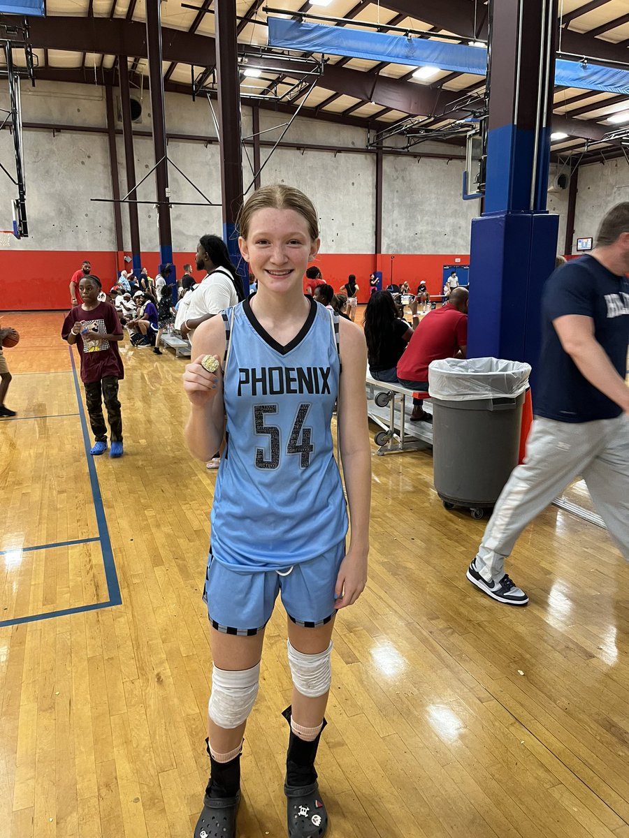 phoenixselect's tweet photo. This Phoenix Black 17U guard @briannw2025 from @ladybeeball2019 had a 20 piece today in 1 point win in Championship game! #6threes #phoenixProud
@CoachLTid @GeoffGolden @TarletonWBB @ACUWBB @CoachStevensACU @coachgoodenough @UTRGVwbb @UTRGVhoops @UTSAWBB @SEUWBasketball https://t.co/3vLKcJ75A4