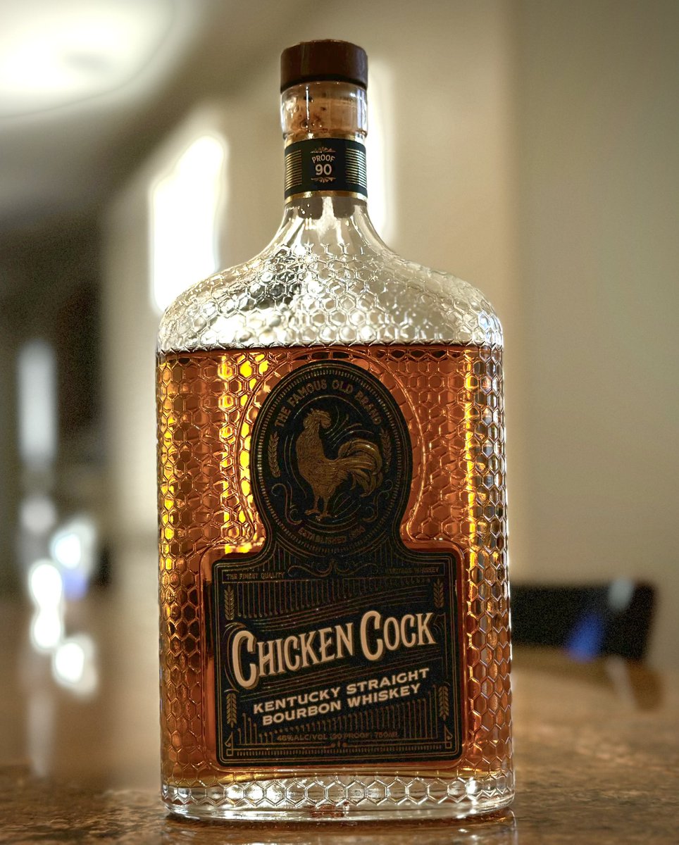 Dbreezy1209's tweet photo. Cheers my #Doge fathers 🥃#chickencock #bourbon #whiskey https://t.co/IRgMuGVlit