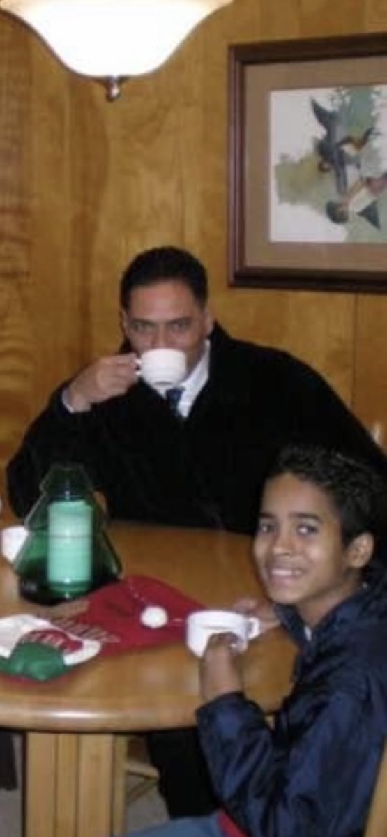 cesareign's tweet photo. Happy Dads day to all the fathers and father figure out there leading with love, Today. All Day. Everyday. 🫂🫶🏾❤️‍🔥 https://t.co/dHjDy4jH9u