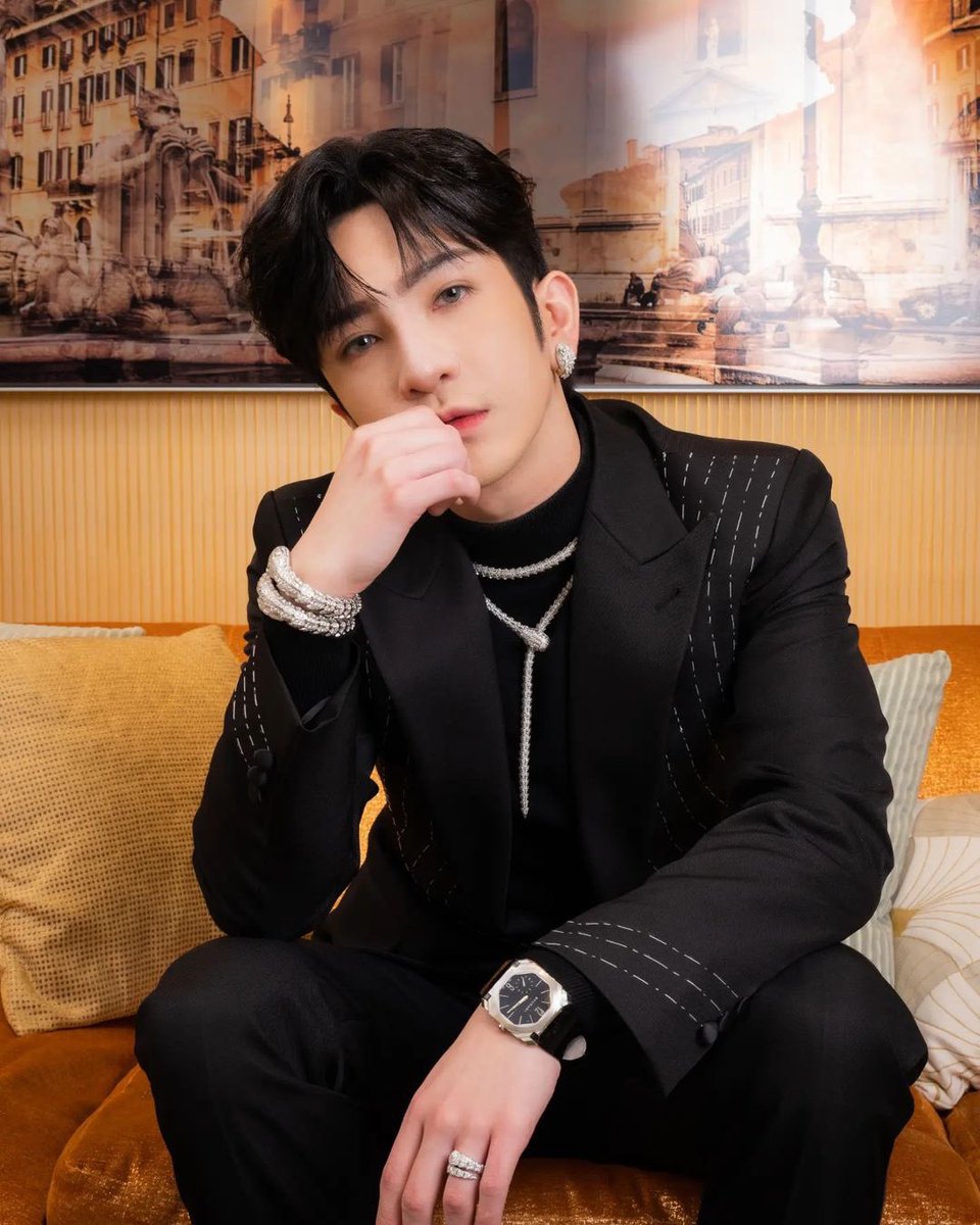 Jessiewong421's tweet photo. @Bulgariofficial Thank you for inviting #AnsonLo https://t.co/1mKEIxBYlO