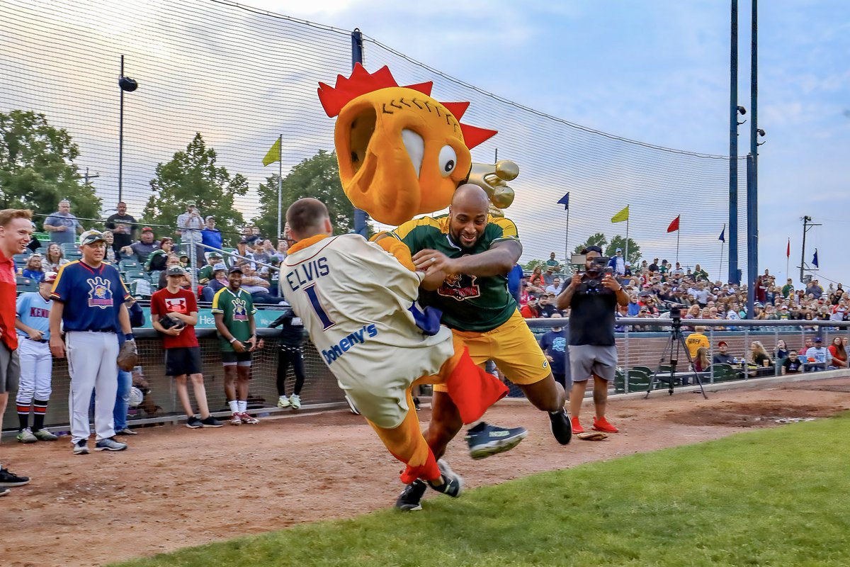 anelsonphotos's tweet photo. About a week ago, I found out I am a @WorldSportsPix Finalist in the Baseball  category! 📸 

#wspa23 https://t.co/GhkcstEM9V