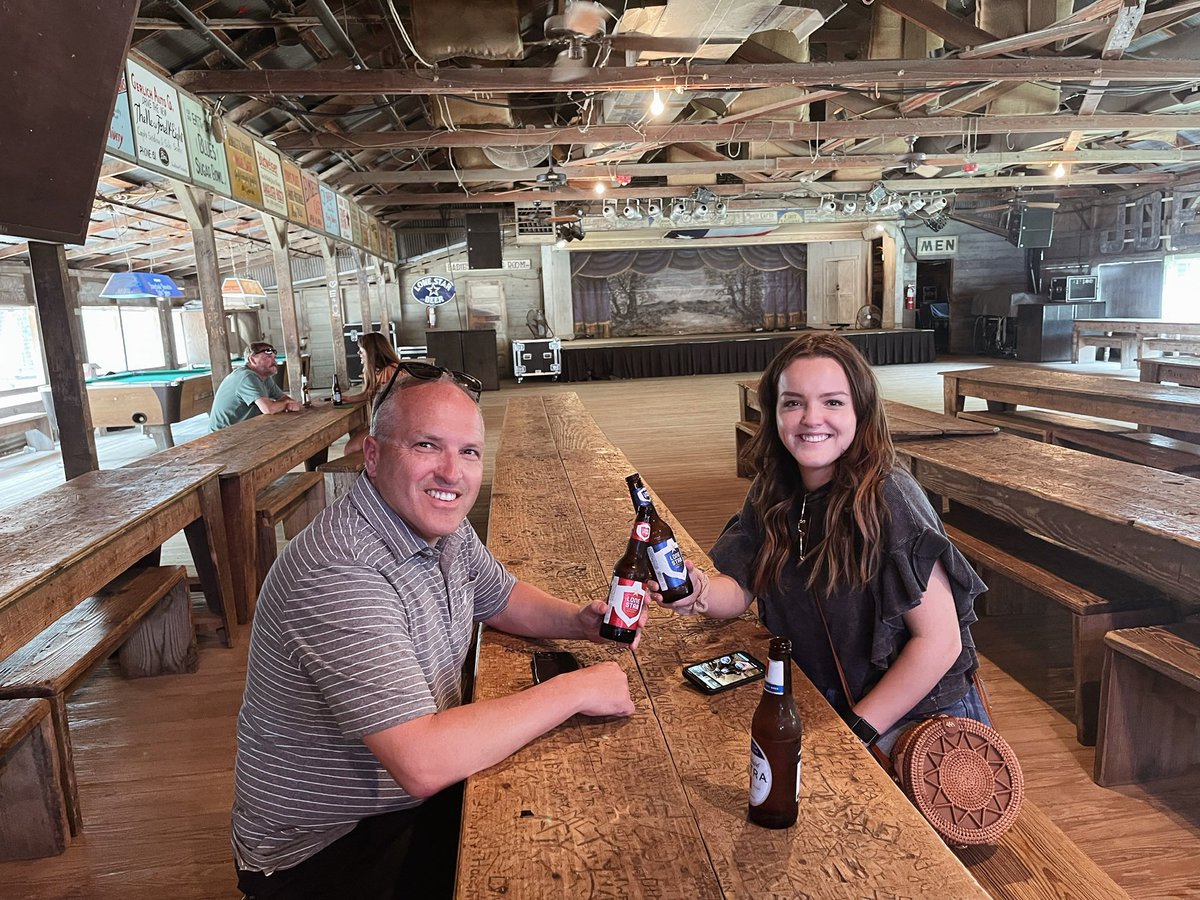 lizleech12's tweet photo. Happy Fathers Day to the best dad! I am so grateful to have you. I love you❤️ @adleech5 https://t.co/m2uzT40F6W