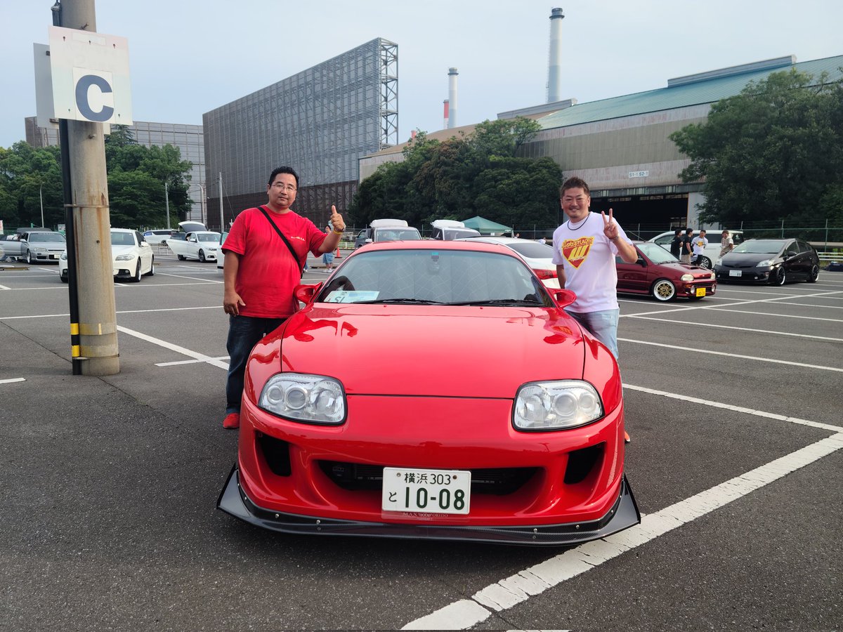 blacksupra80's tweet image. 昨日workさん主宰のHot Springsにはじめて参加してきました🎵
なおさんGCCブース出展お疲れ様でした😅
田部井さんもいい方で写真を一緒に撮って貰いました🎵
機会があればまたスープラでミーティング参加させてください🙇

#workwheel
#Hot Springs
#ガールズカーコレクション
#コーティングProgress