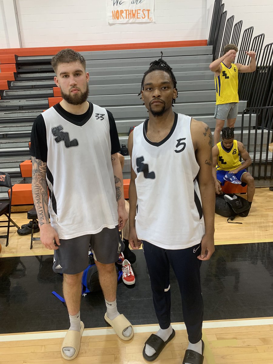 SpenceLeague's tweet photo. Week #3
GAME 1
LimitsNone 96
BOD U 89
MEMBERS OF THE GAME
@MikeHood22 22 Pts 2 Reb 2 Ast
@DTomlinson2132 17 Pts 3 Reb 2 Ast
#WinTheLeague #SpenceLeagueProAm #BetterLeague https://t.co/mbiPjpHLsR