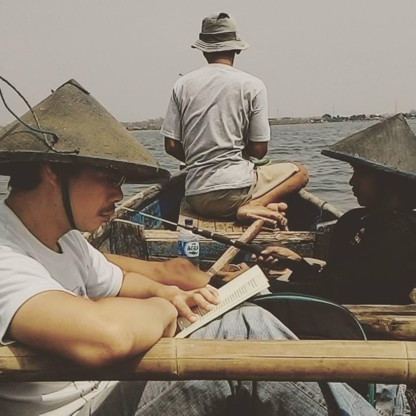 Daniel Tangkilisan, pelaku UMKM wisata di Pulau Karimunjawa (Jawa Tengah) dijadikan tersangka UU ITE. Ia bersama warga lain menolak industri tambak udang yang mencemari pesisir, merugikan nelayan kecil dan petani rumput laut. 

Salam solidaritas.
cc <a href="/safenetvoice/">SAFEnet | Southeast Asia Freedom of Expression Net</a>