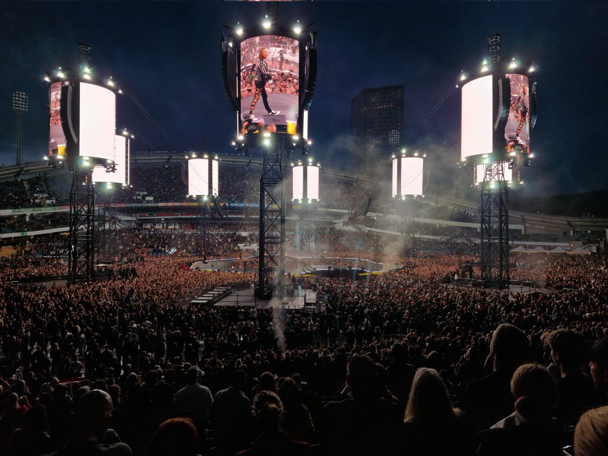 Maxiee 💜🦊 tweet media