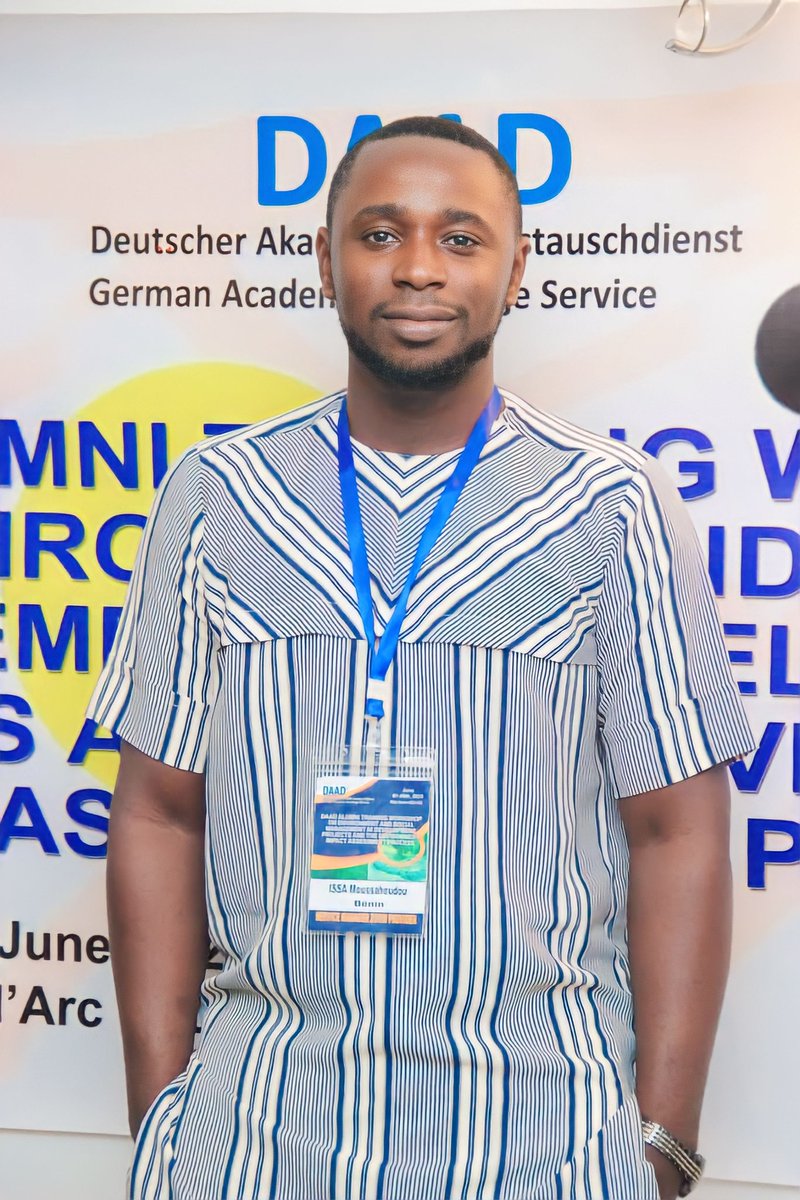mascotteissa's tweet photo. Ravi d'avoir participé à l'atelier de formation des alumni du DAAD sur la gestion environnementale et sociale des projets de développement. Une opportunité inspirante de renforcer mes compétences. Merci à l'organisateur. #DAR_Hub #Formation #DéveloppementDurable #AlumniDAAD 🌱💼 https://t.co/4PdeX8pUTV