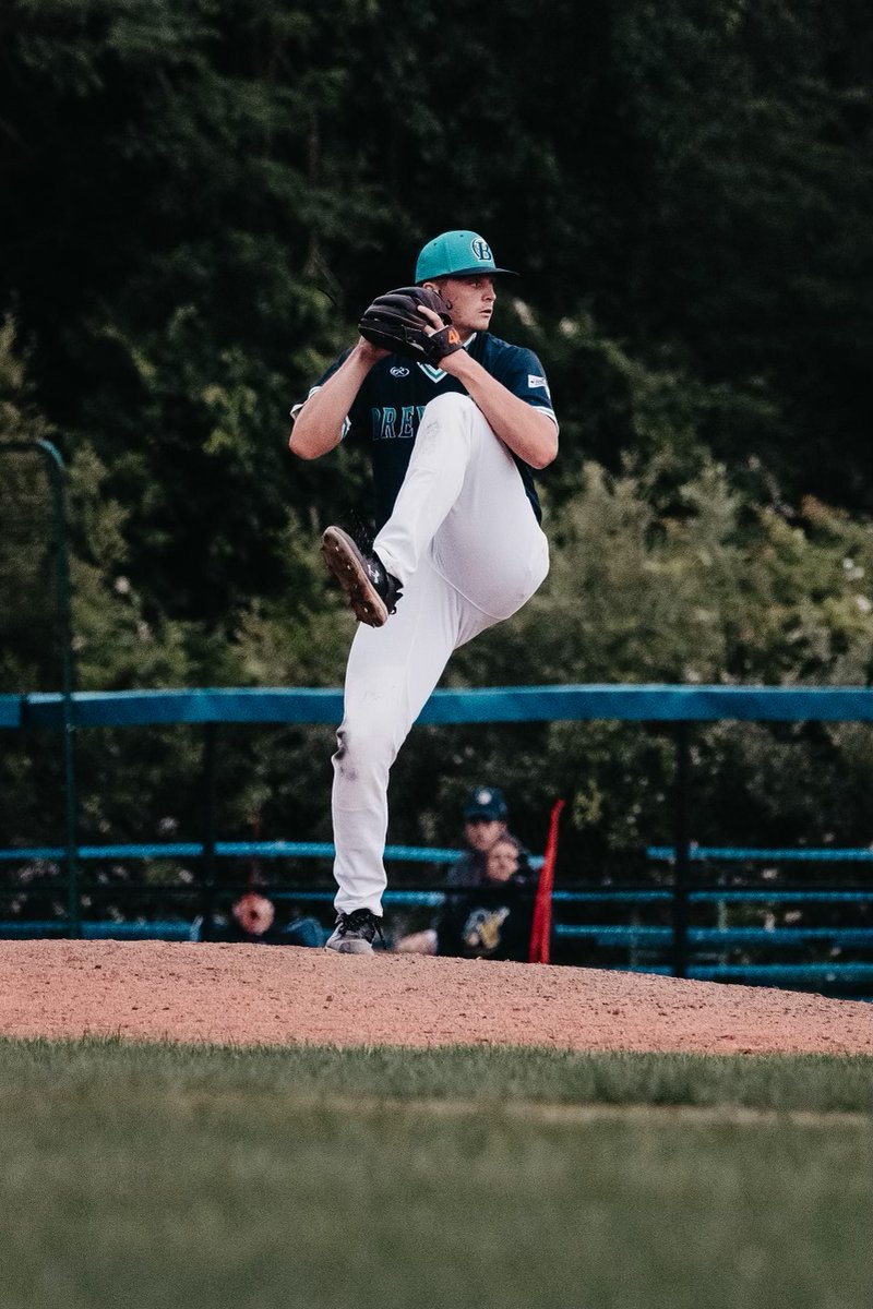 WHAT  A  DAY  FOR  ERNIE  DAY!

Ernie Day (@GoCamelsBSB) was nails for the Caps this evening: 4 innings, 3 hits, no earned runs, no walks, along with seven strikeouts.

Reliever Jacob Riordan (@UAPBLionsRoar) is in the game for Brewster out of the bullpen.